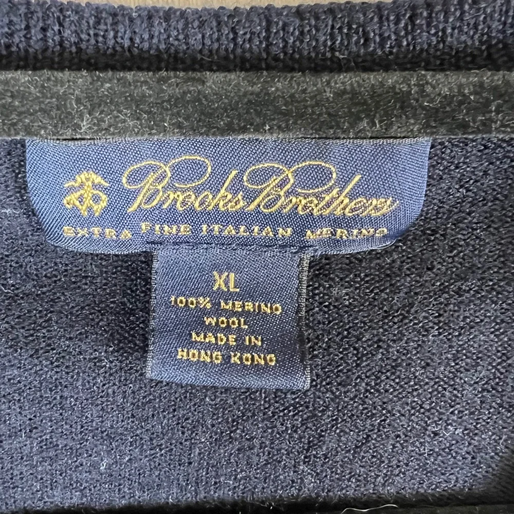 Brooks Brothers Men XL V Neck Argyle Sweater Extra Fine Italian Merino Wool Navy